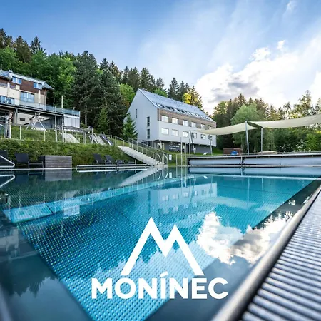 Hotel Moninec