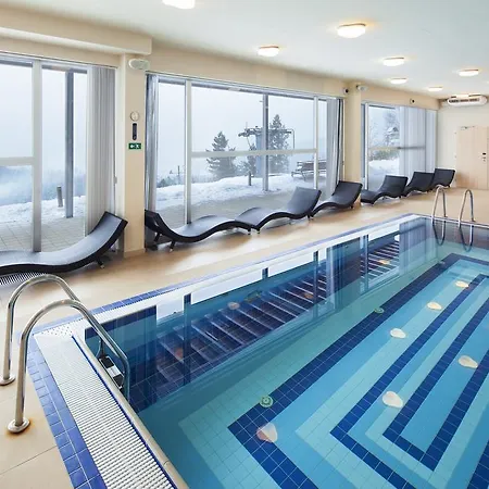 Moninec Hotel 3*