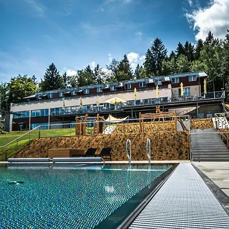 Moninec Hotel